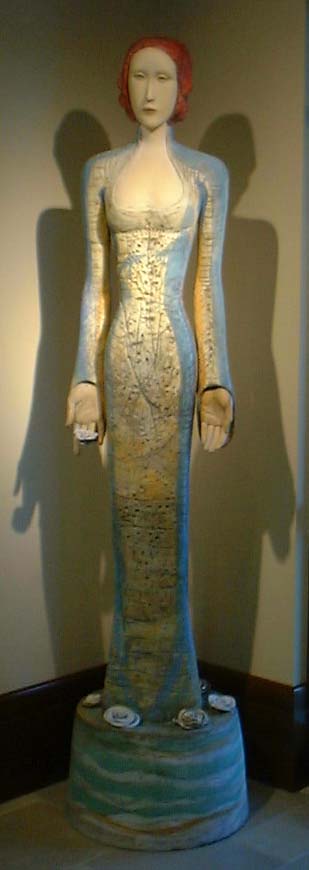 statue